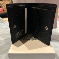 メゾンマルジェラの二つ折り財布