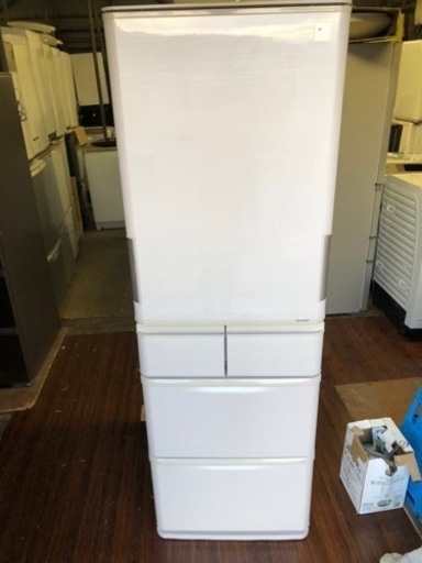 福岡市内配送設置無料　シャープ SHARP SJ-PW42A-C [プラズマクラスター冷蔵庫 （424L・どっちもドア） 5ドア ベージュ系/サクラベージュ]