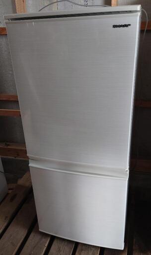 【中古】シャープ　冷蔵庫　SJ-D14E-W