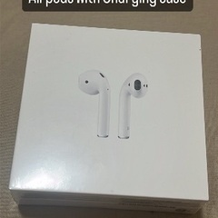 AirPods 第2世代 with Charging Case ...