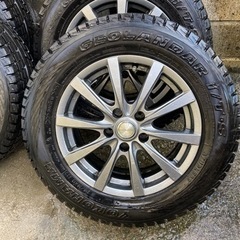 スタッドレスタイヤ　国産 バリ山　少使用　215/65 R16 4本セット　アルファード20系30系・ヴェルファイア用