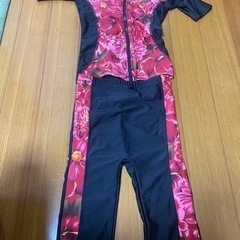 )新品⭐︎花柄水着