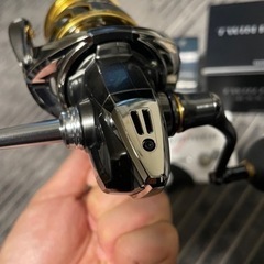 20 ツインパワー　シマノ　4000MHG    美品