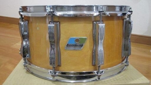（終了致しました）　LUDWIG LS403 クラシックメイプル　スネアドラム　14X6.5 (バック付き)