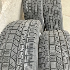スタッドレスタイヤ　235/50r18