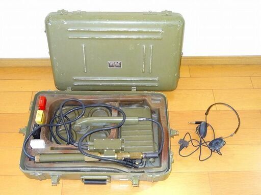 米軍放出品 金属探知機 トップ AN／PSS－11？ 金属製収納ケース 