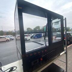 卓上冷蔵ショーケース100L/ブラック★★★橿原市内の店舗まで取りに来ていただける方★★★【HJR-UTK100BK】 ケーキ屋やカフェでも使用 黒 対面冷蔵庫 ノンフロン