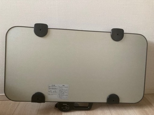 東芝 ズボンプレッサー　シルバーTOSHIBA　ヨコ型 HIP-L36