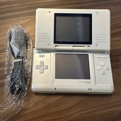 美品　ニンテンドーDS