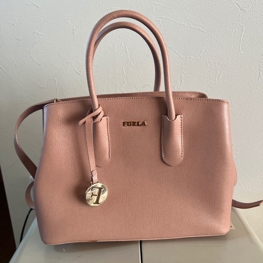 FURLA カバン
