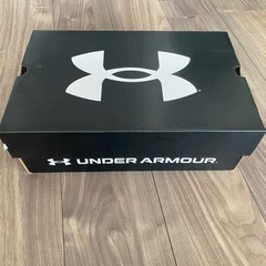 UNDER ARMOUR 靴の空箱