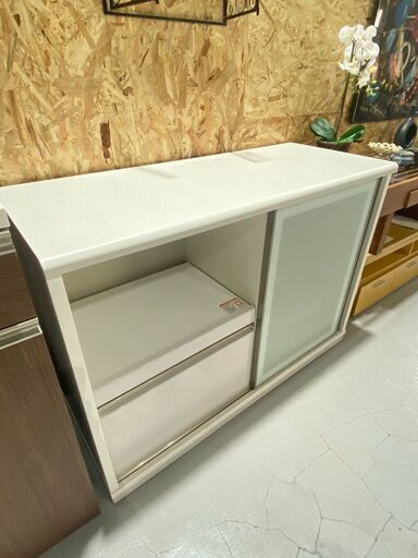 商談中☆NITORI☆ ニトリ レンジボード 食器棚 W120cm ホワイト 商談中☆NITORI☆ ニトリ レンジボード 食器棚 W120cm ホワイト