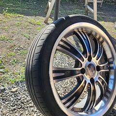 16インチタイヤホイールセットになります、アルミ特有のカビはあります 