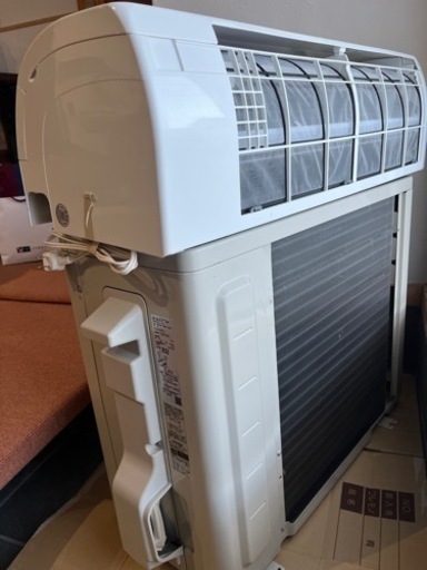 新品同様2023年ダイキンエアコンS223ATES-W 6畳用 100V - エアコン 