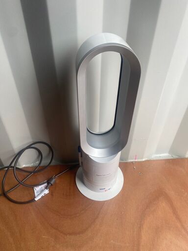 Dyson ダイソン Hot + Cool AM05 ファンヒーター ストーブ 扇風機 暖房 冷房 小型 生活家電 かっこいい かわいい スリム オシャレ お手頃 お得 格安 激安 破格 特価 特売 セール