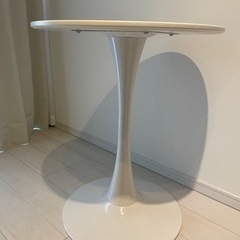 カフェテーブル　丸テーブル　ホワイト
