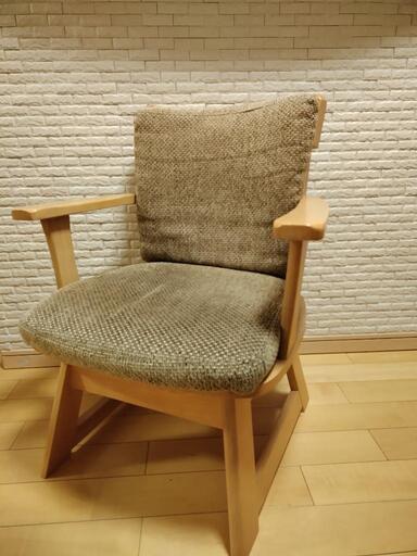 和モダン　回転椅子２脚テーブルとセット売りです