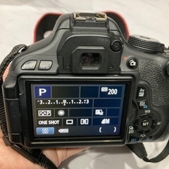 一眼レフカメラ キャノン EOS KISS X5 Canon イオス 広角と望遠レンズ付き