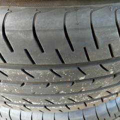 225/60R17 4本　ヨコハマ　ブルーアースE51