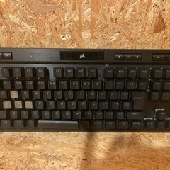 ゲーミングキーボード Corsairk70