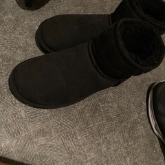 UGGショートブーツ