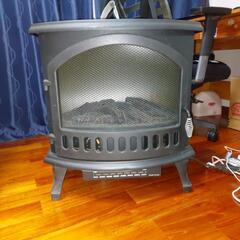 暖かい暖炉型電気ヒーター