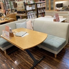 もうすぐ掲載終了【新品未開封】アイルス　120cm 円形 昇降テーブル白 折りたたみ　