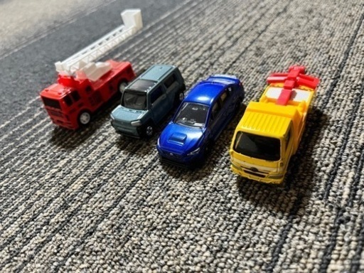 トミカandミニカー まとめ売り 77台 トミカ等 ミニカーセット 77台