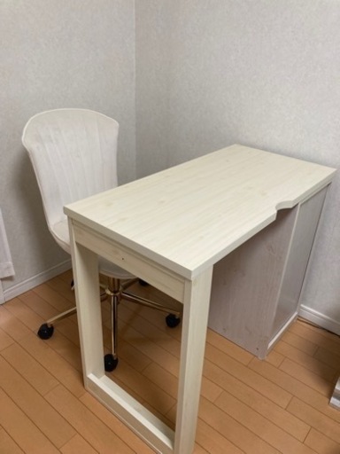 コンパクトデスクとデクスチェア　白色