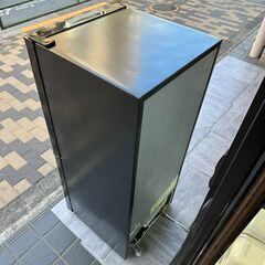 S757 ⭐ Hisense 冷蔵庫 227L HR-B2302 19年製⭐動作確認済 