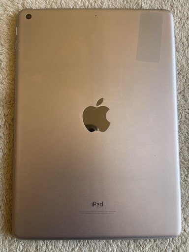 ipad 2017第5 wi-fi 32GB silver バッテリー100％ ②