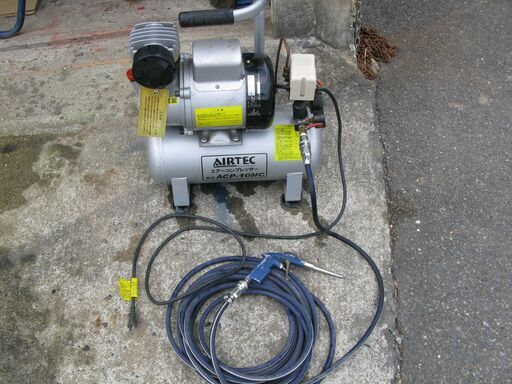 100Vエアーコンプレッサー