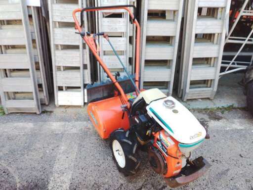 【岐阜発】◎ 耕耘機 5.5馬力 クボタ KUBOTA / TR60 / 店頭引取限定 / 店頭見学大歓迎 / 3569