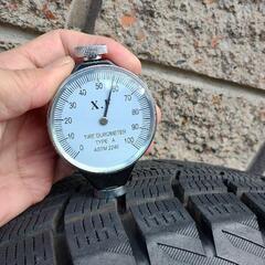 スタッドレスタイヤ 30プリウス純正ホイル 195/65 R15 おまけホイル