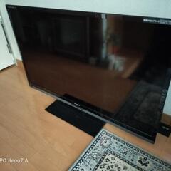 シャープ　52型テレビ