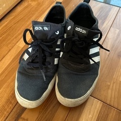 adidasスニーカー23.5センチ👟現状お渡し　無料❣️