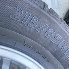 スタッドレス215/65/R15  6穴　8部山 スタッドレス215/65/R15 6穴 8部山