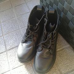 ブーツ　黒　ブラック　22cm