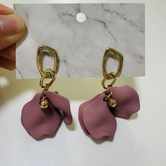 ハンドメイドアクセサリー　ピアス