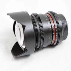 ジャンク品　SAMYANG ROKINON 14mm T3.1 ...