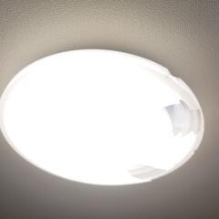 東芝LED照明 LEDH80180-LC カバー破損