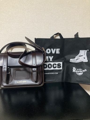 Dr Martens ドクターマーチン 11インチサッチェルバッグ