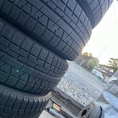 エリシオン　エスティマ　オデッセイ　スタッドレスタイヤ　215/55/17ホイール