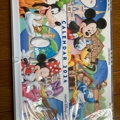 【東京ディズニーリゾート】壁掛けカレンダー　2024年　シール付...