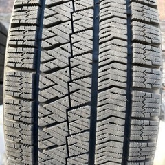 バリ山 スタッドレスタイヤ 4本セット  ブリザックVRX2 195/55R16 