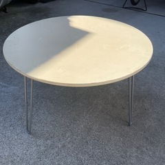 丸テーブル　直径40センチ　高さ30センチ