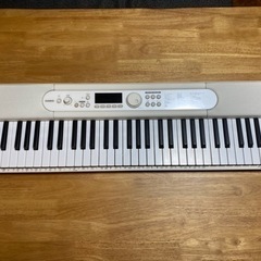 CASIO 電子ピアノ　LK-526