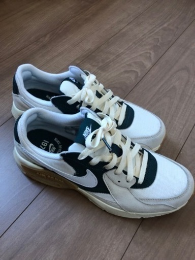 NIKEスニーカー25.5