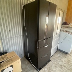 ジ0111-4MITSUBISHI 6ドア冷蔵庫（MR-JX53X-RW1）