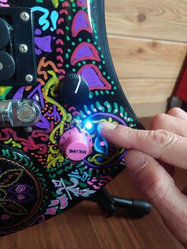 hide スピーカー内蔵ミニギター ハイゲイン改造 ジャンク